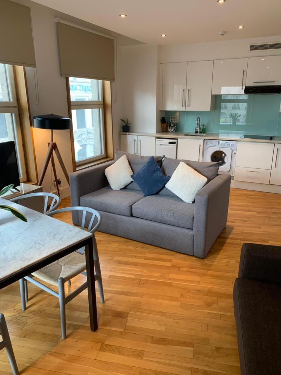 High Apartment In St James Piccadilly Cov10 런던 외부 사진