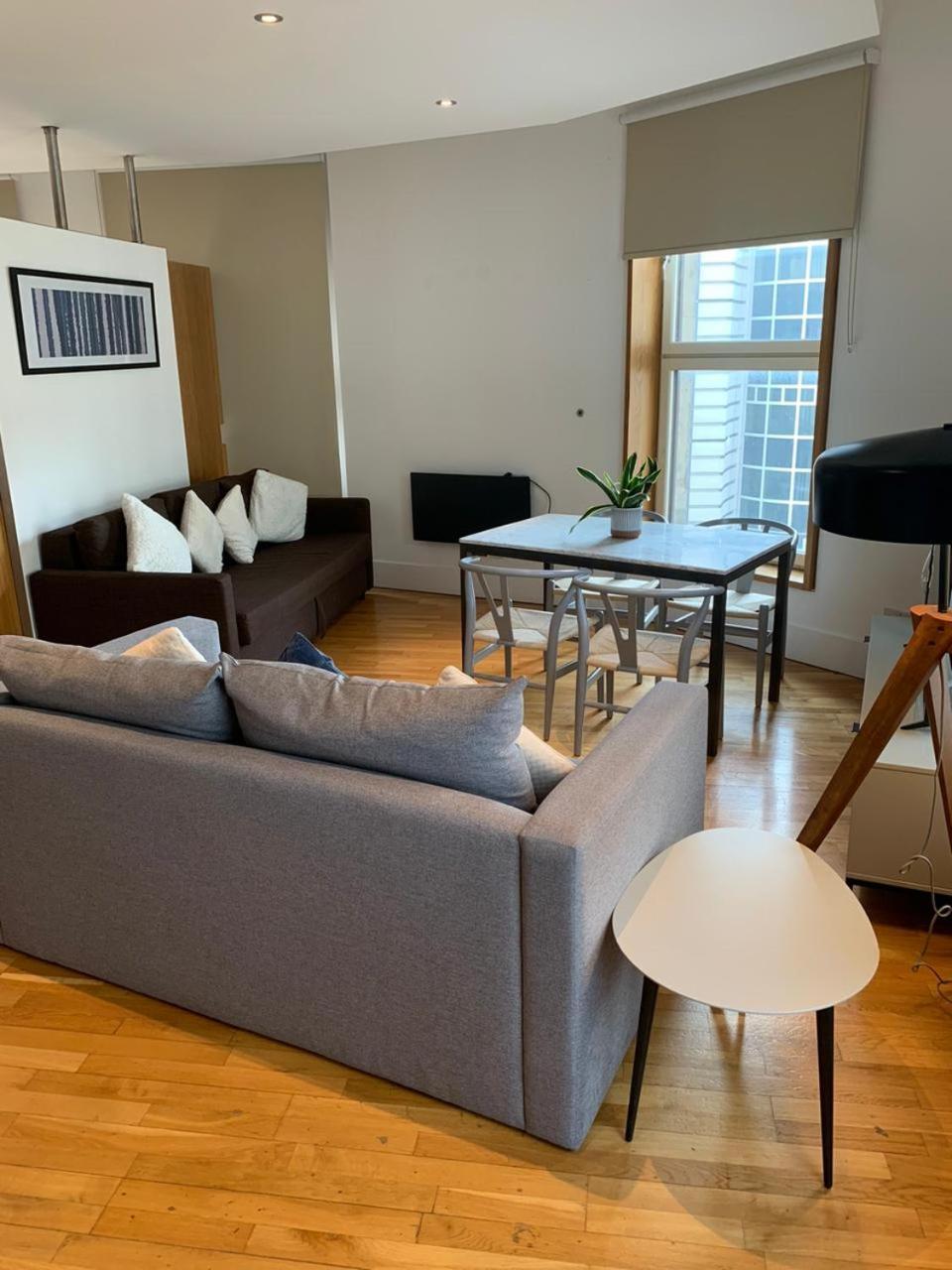 High Apartment In St James Piccadilly Cov10 런던 외부 사진